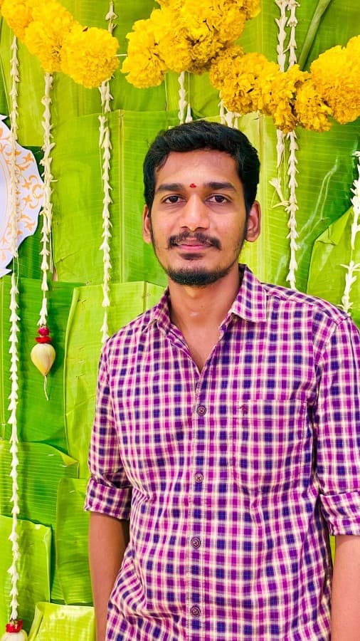 V.நந்தகுமாா்
